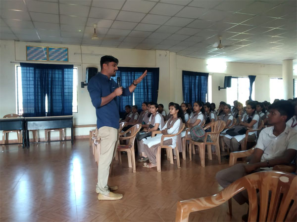 Vinay Jadav speaking